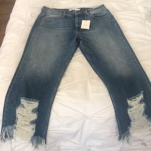 Woman’s Hidden TraceyHigh-rise Straight crop Jean!